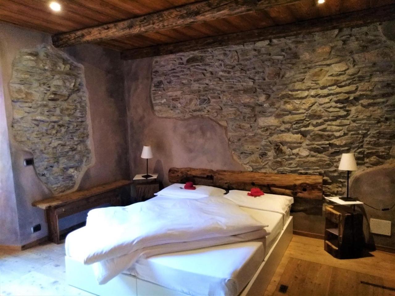 Albergo Diffuso La Marmu Osteria Della Croce Bianca Marmora Extérieur photo