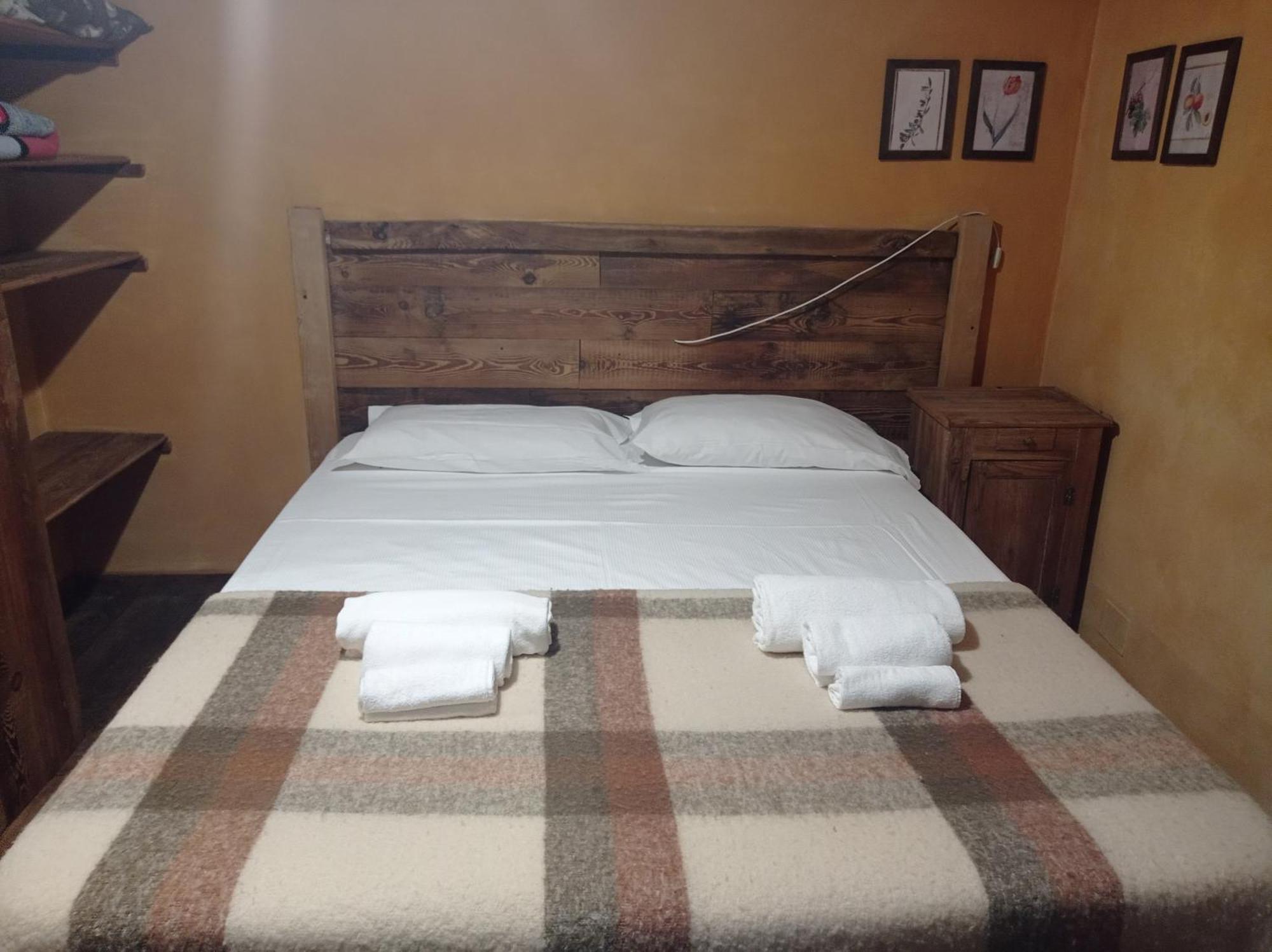 Albergo Diffuso La Marmu Osteria Della Croce Bianca Marmora Extérieur photo